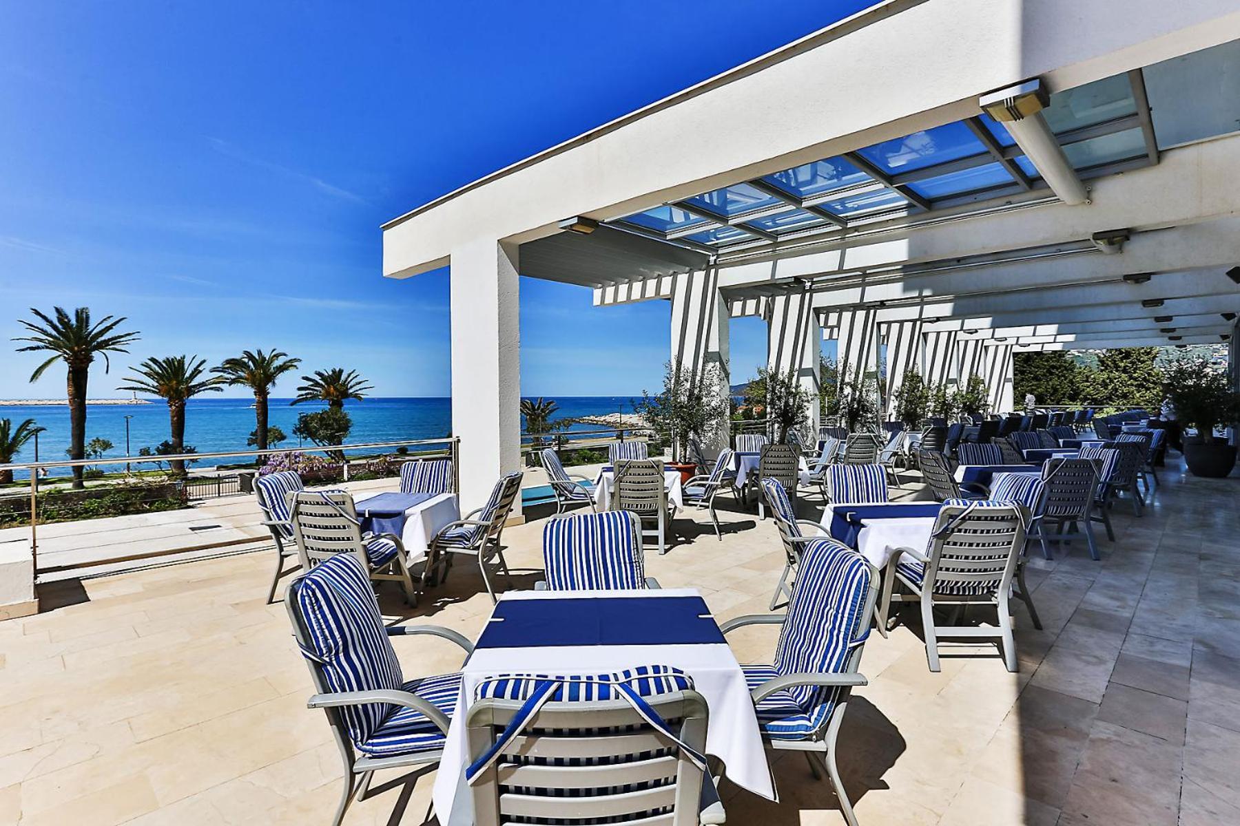Princess Hotel Bar